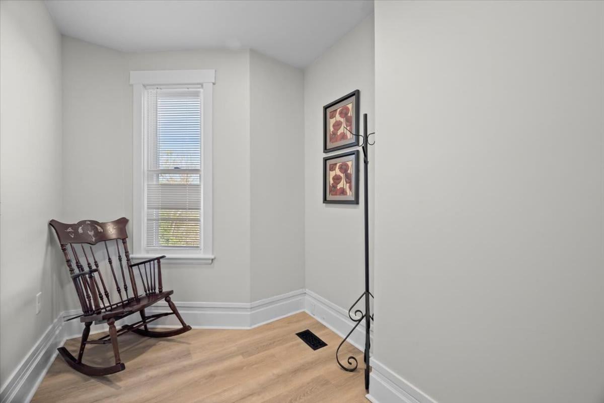 Holiday home Sophisticated Elegance In Pghs Scenic Locale Pittsburgh