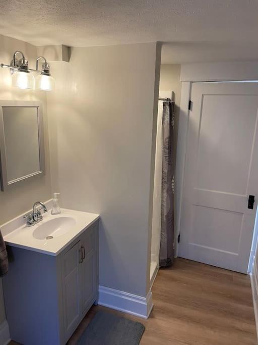 Sophisticated Elegance In Pghs Scenic Locale * Pittsburgh