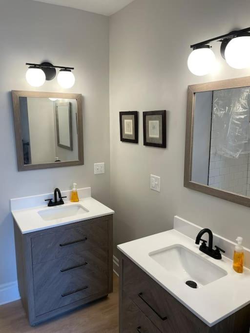 Holiday home Sophisticated Elegance In Pghs Scenic Locale Pittsburgh