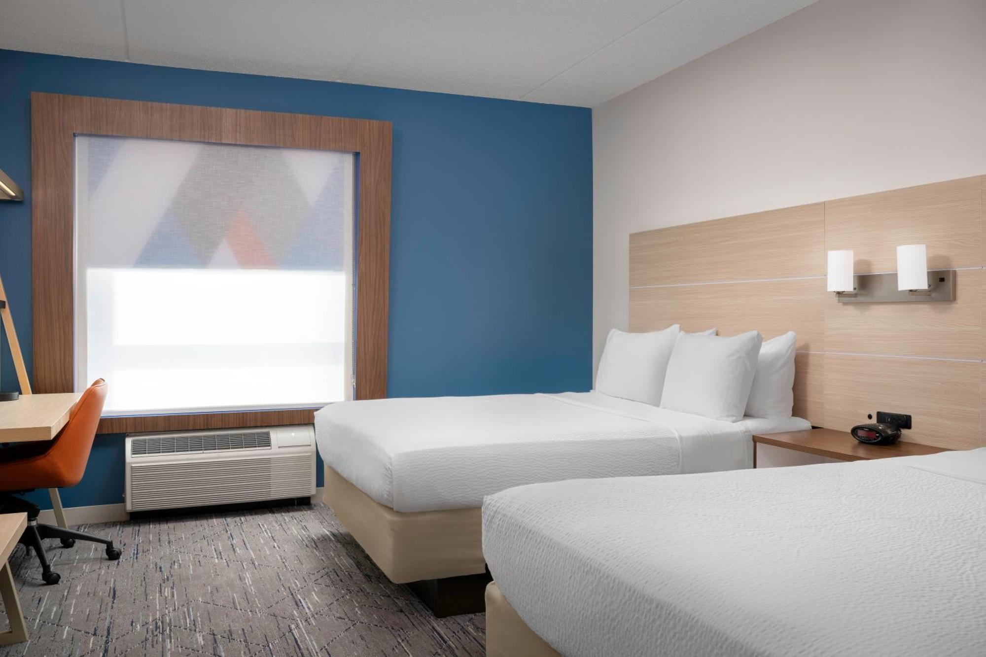 Express & North Shore By Ihg