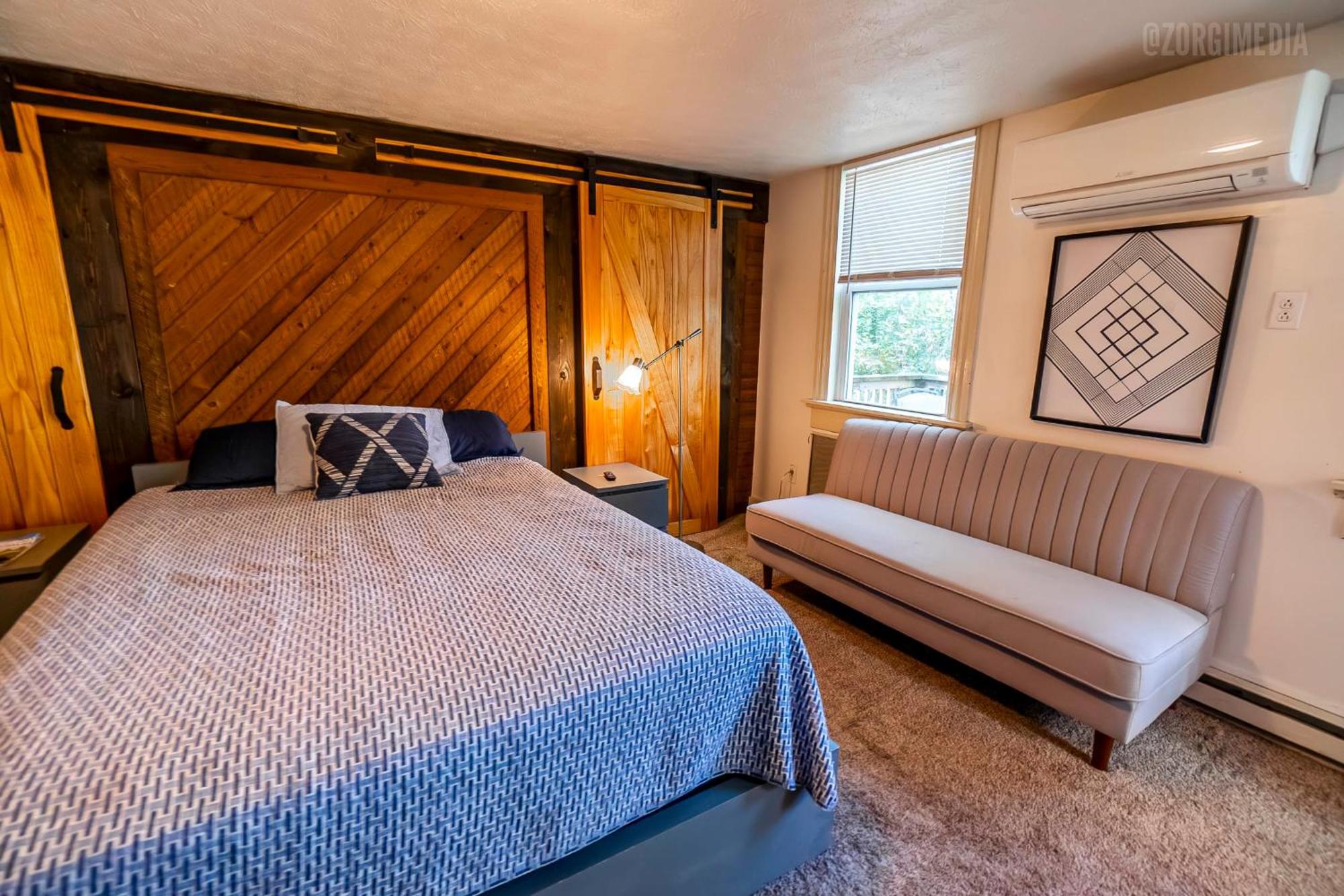 - Easy Access To And Amazing View Apartment
