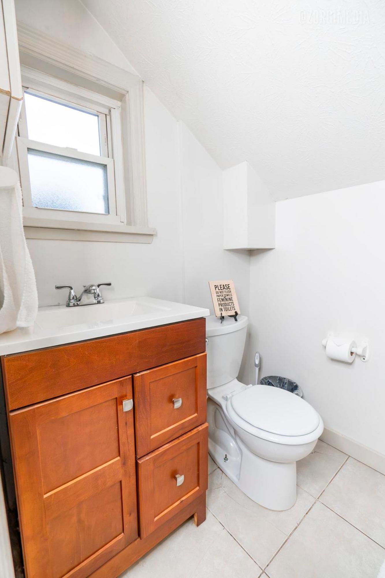 1 Bedroom - Parking - Amazing View Nearby! * Pittsburgh