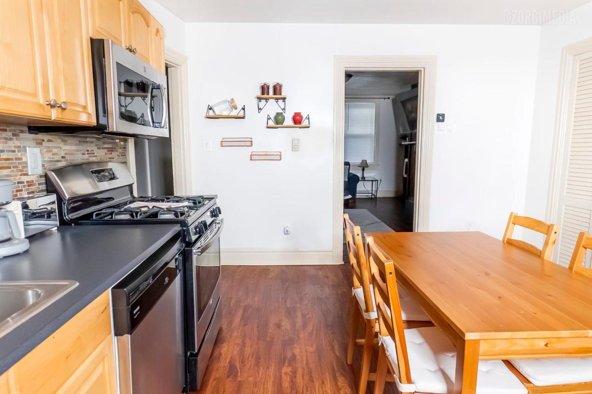 1 Bedroom - Parking - Amazing View Nearby! Apartment