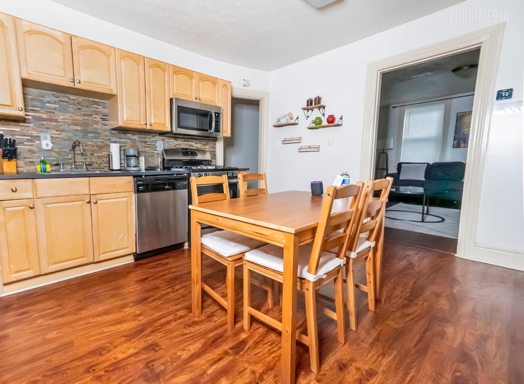 1 Bedroom - Parking - Amazing View Nearby! Apartment