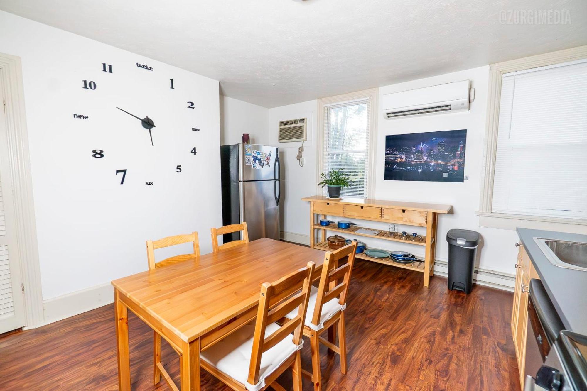 1 Bedroom - Parking - Amazing View Nearby! Apartment *
