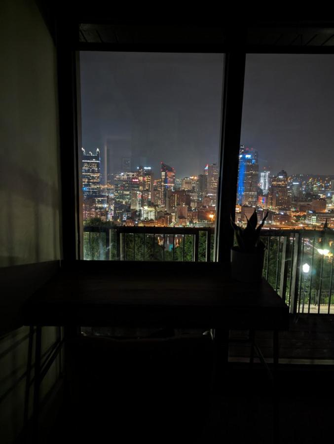 The Grandview Penthouse - Sweeping Views Apartment *