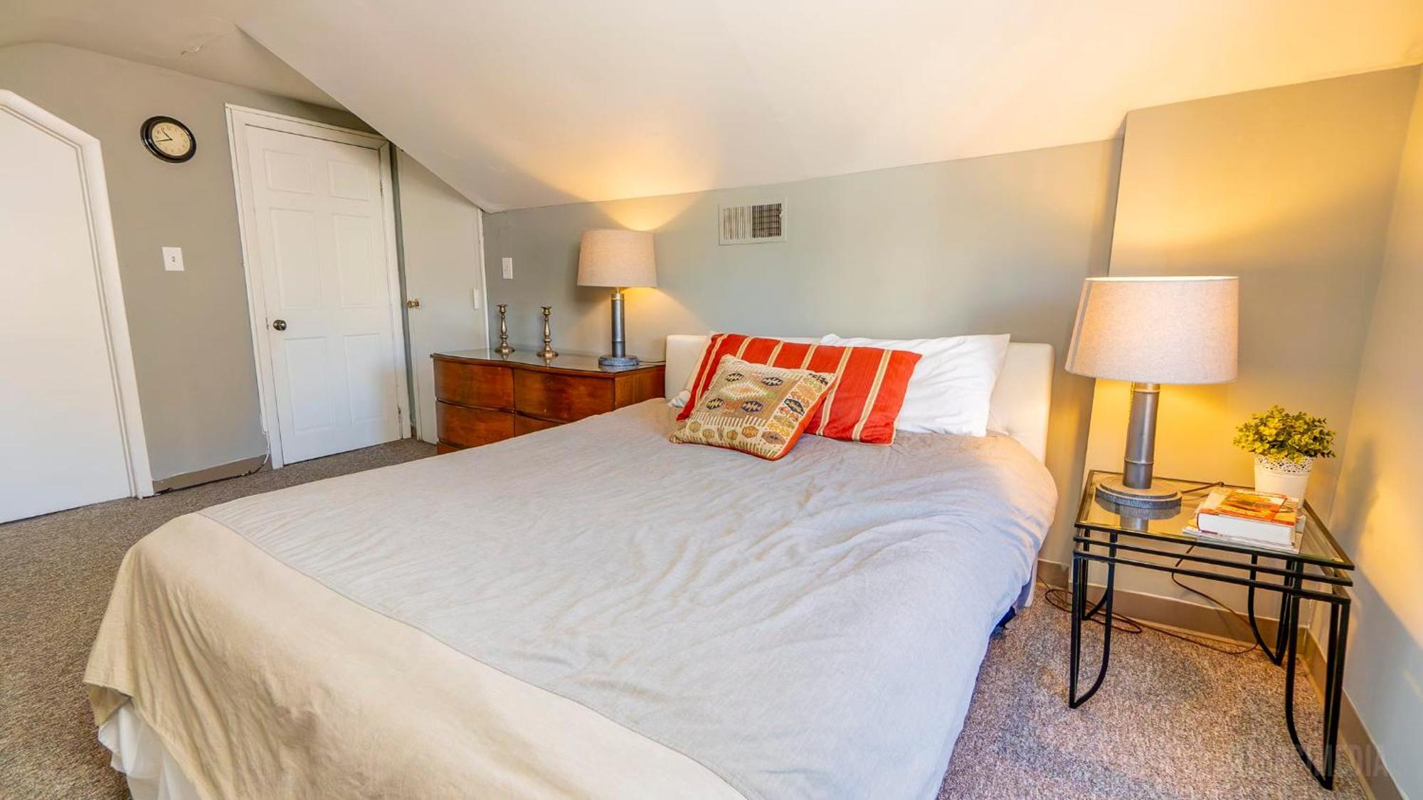 The Peak Mt Washington - Large 2bd W A View Apartment *