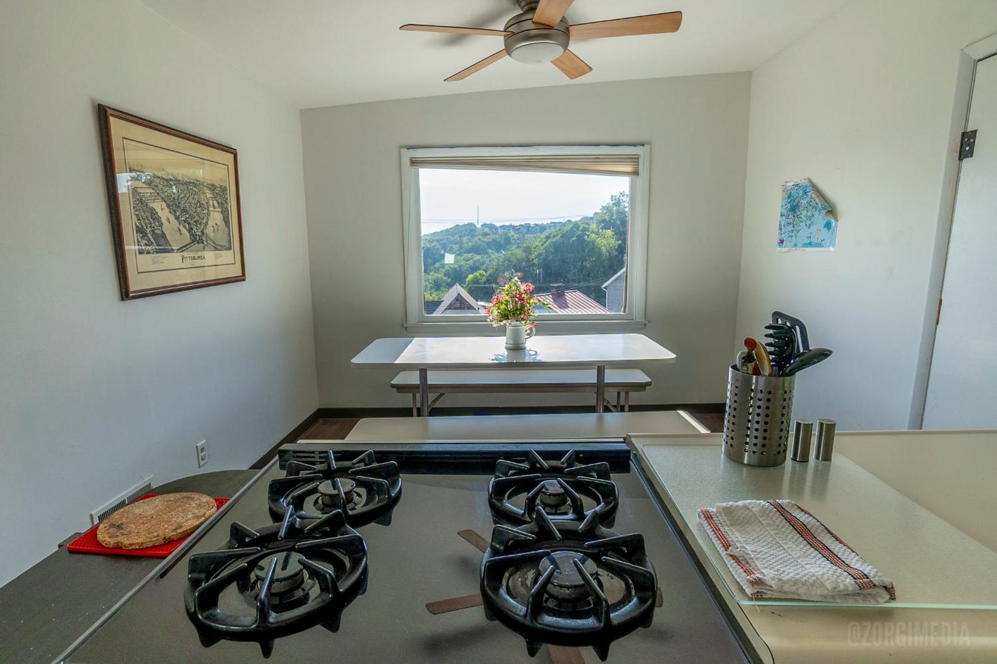 The Peak Mt Washington - Large 2bd W A View Apartment