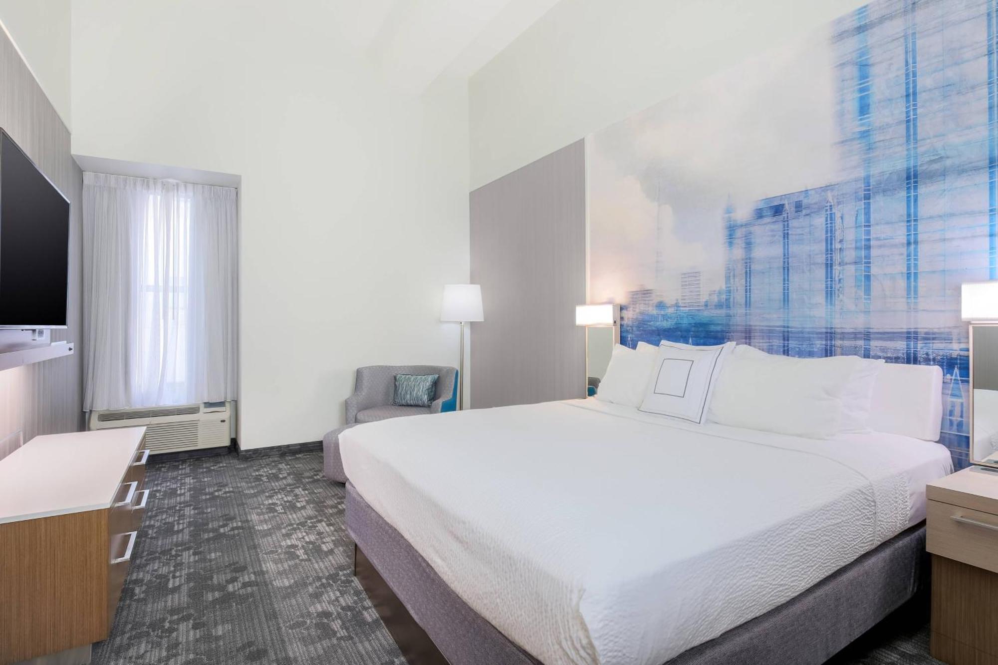Courtyard By Marriott Downtown Hotel 4*