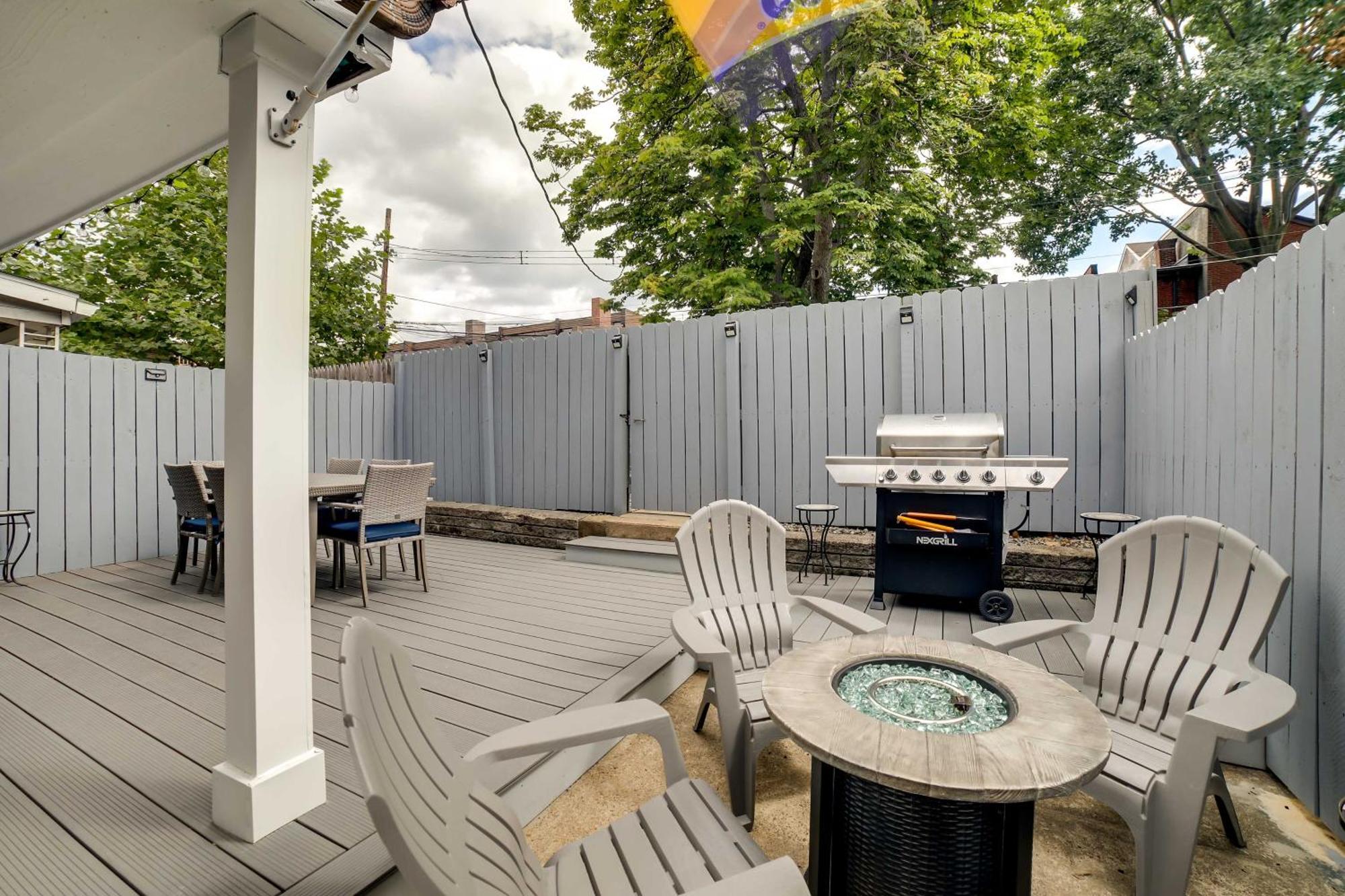 Shadyside House - 100 Feet To Walnut Street!