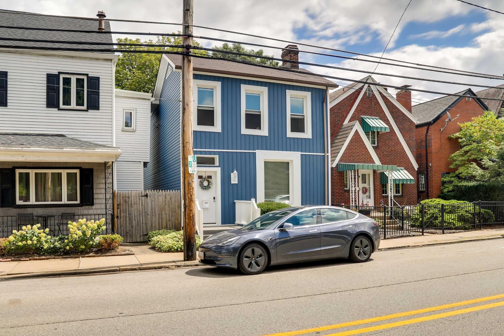 Shadyside House - 100 Feet To Walnut Street! Ferienhaus *