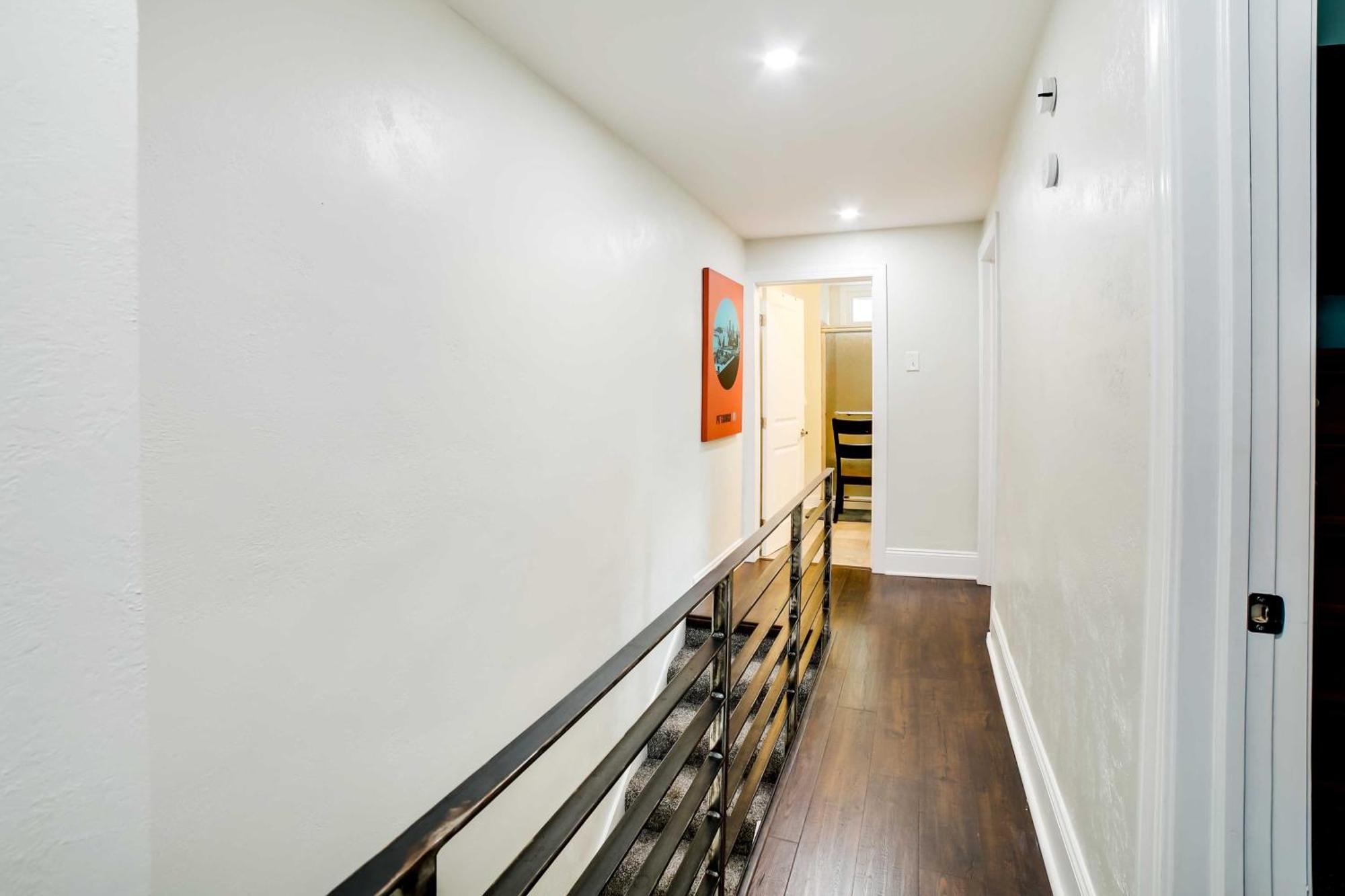 Pet-friendly - 100 Feet To Walnut Street Holiday home Pittsburgh