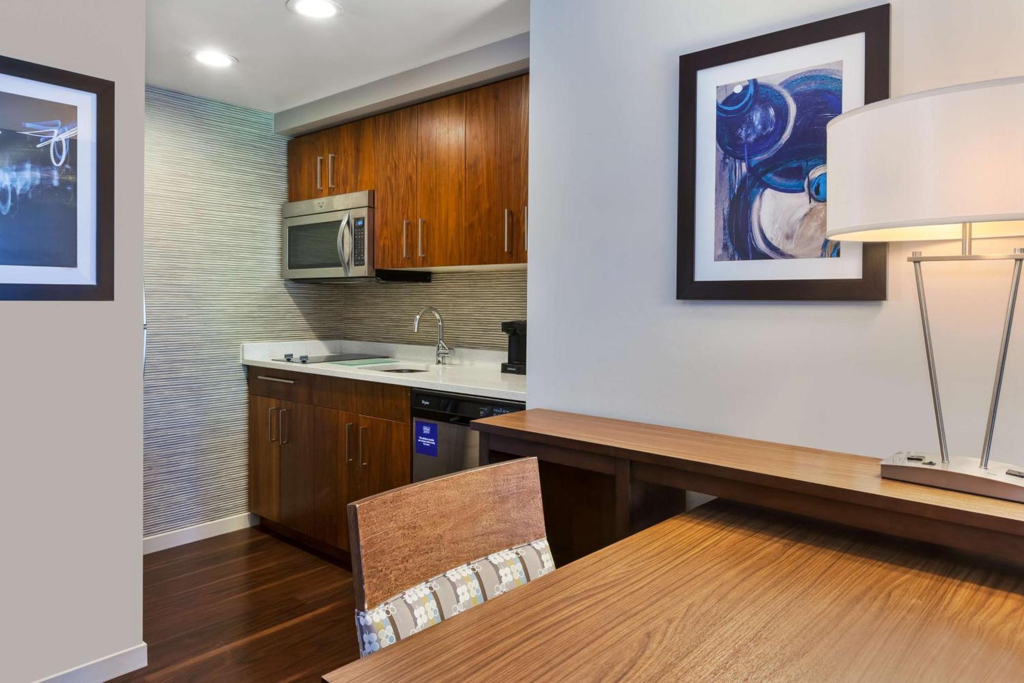 Hotel Homewood By Hilton Downtown 3*