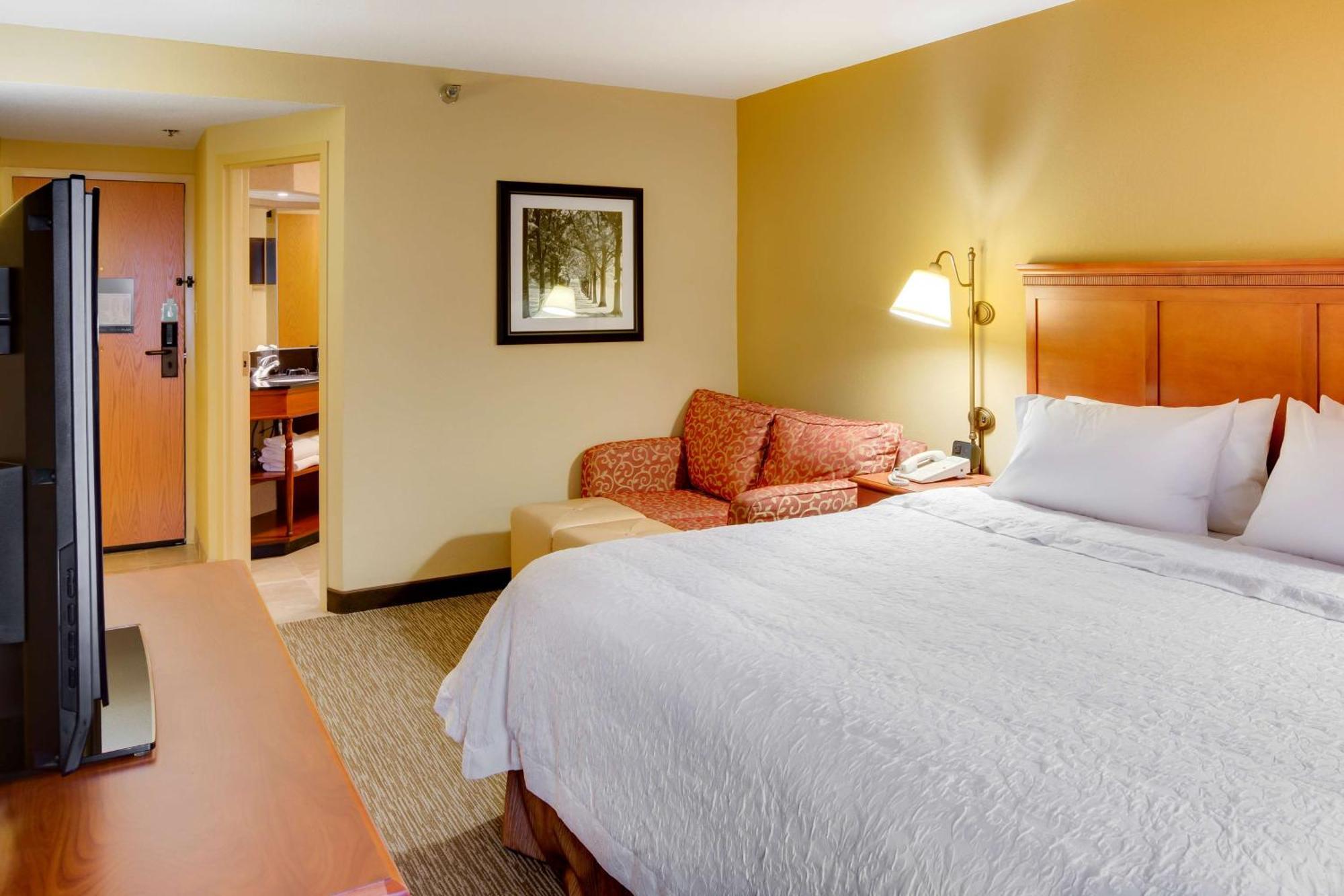 Hotel Hampton Greentree 3*