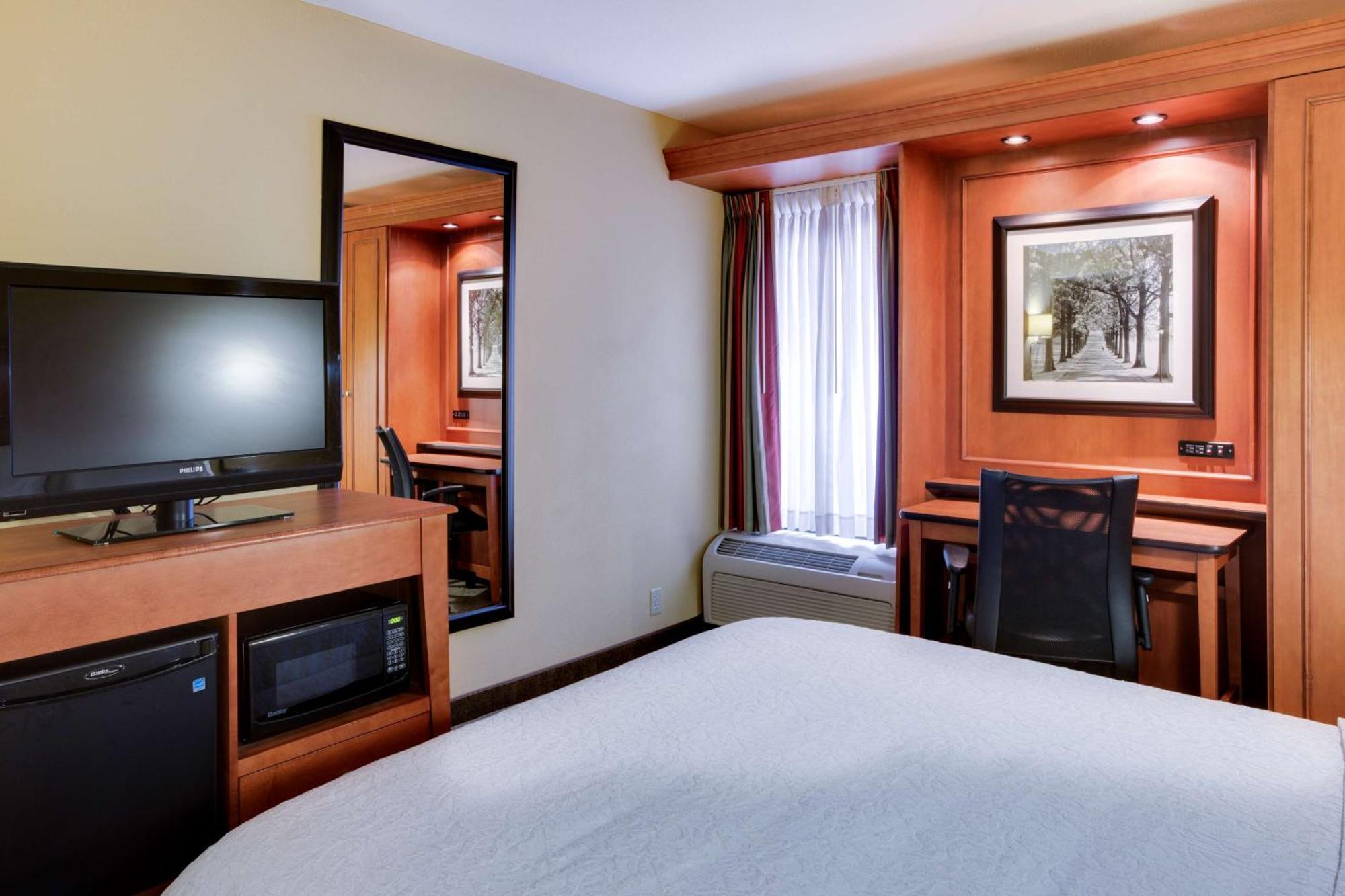 Hampton Greentree 3*