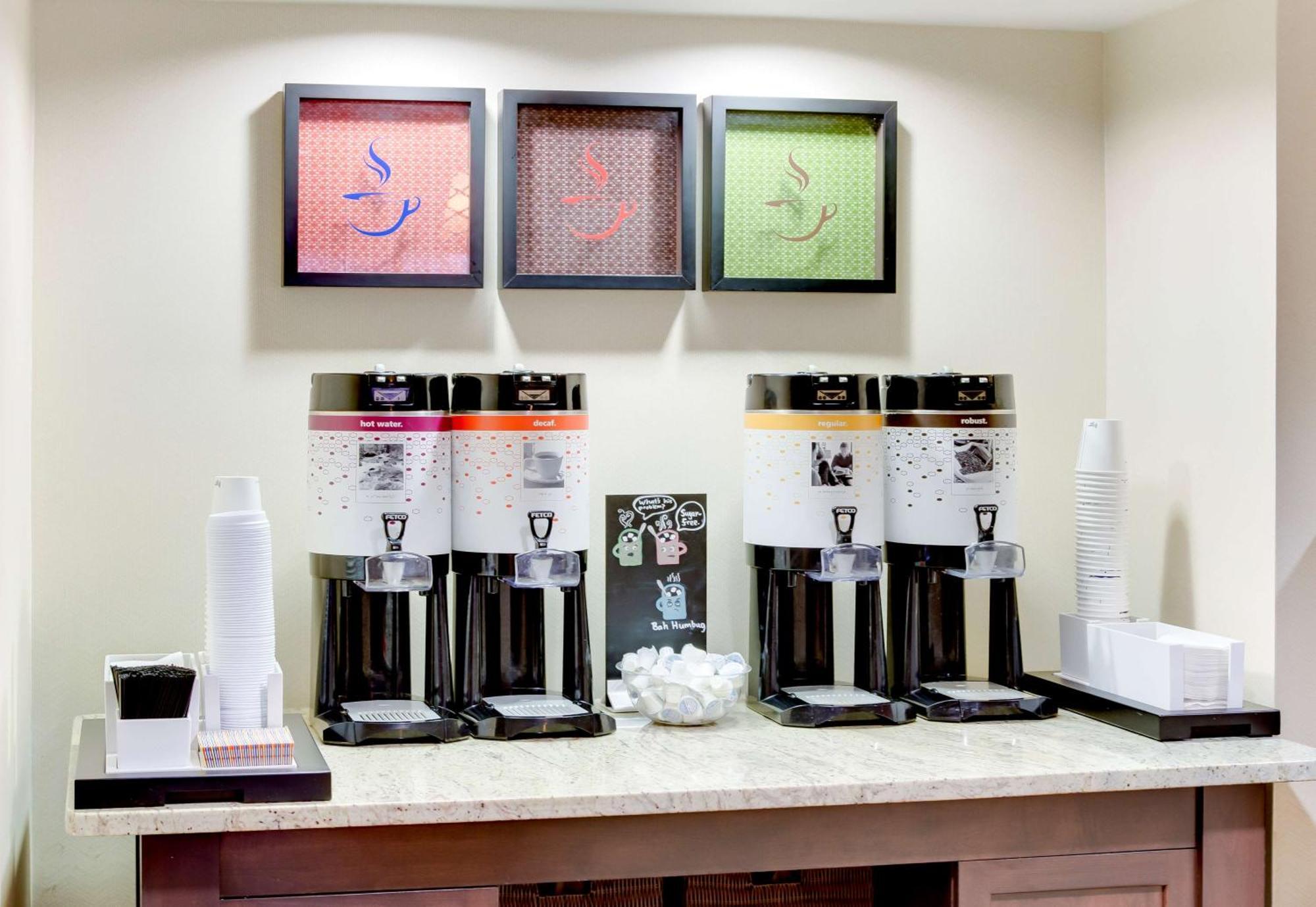Hotel Hampton Greentree 3*