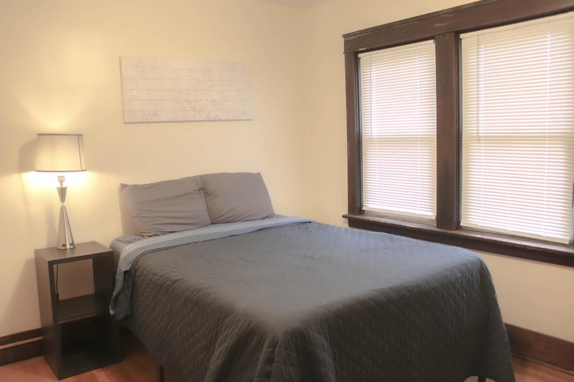 Comfy And Spacious 3 Bedroom - Easy Access Apartment Pittsburgh