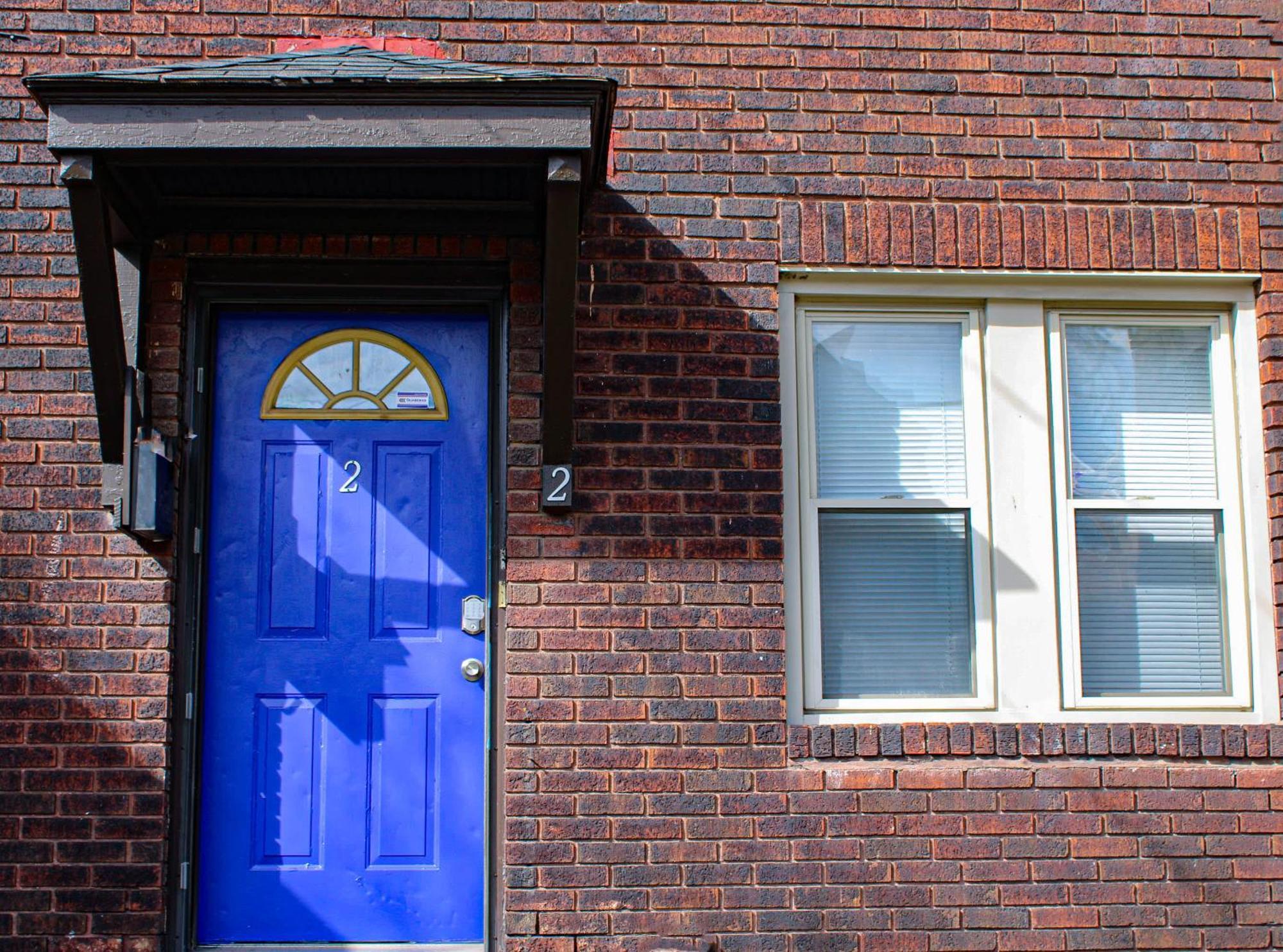 Comfy And Spacious 3 Bedroom - Easy Access Apartment