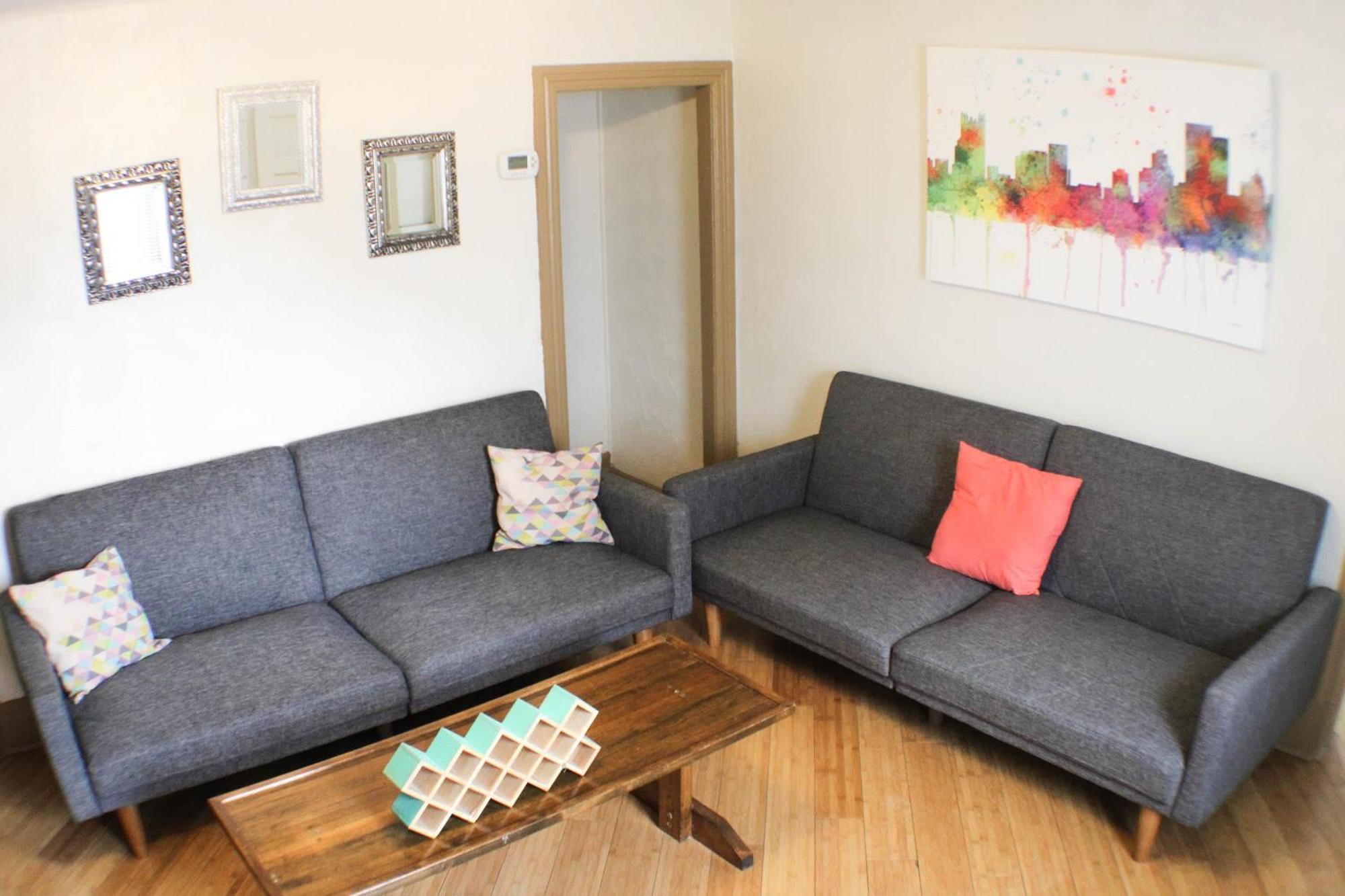 Apartment Comfortable - Pittsburgh's Little Italy
