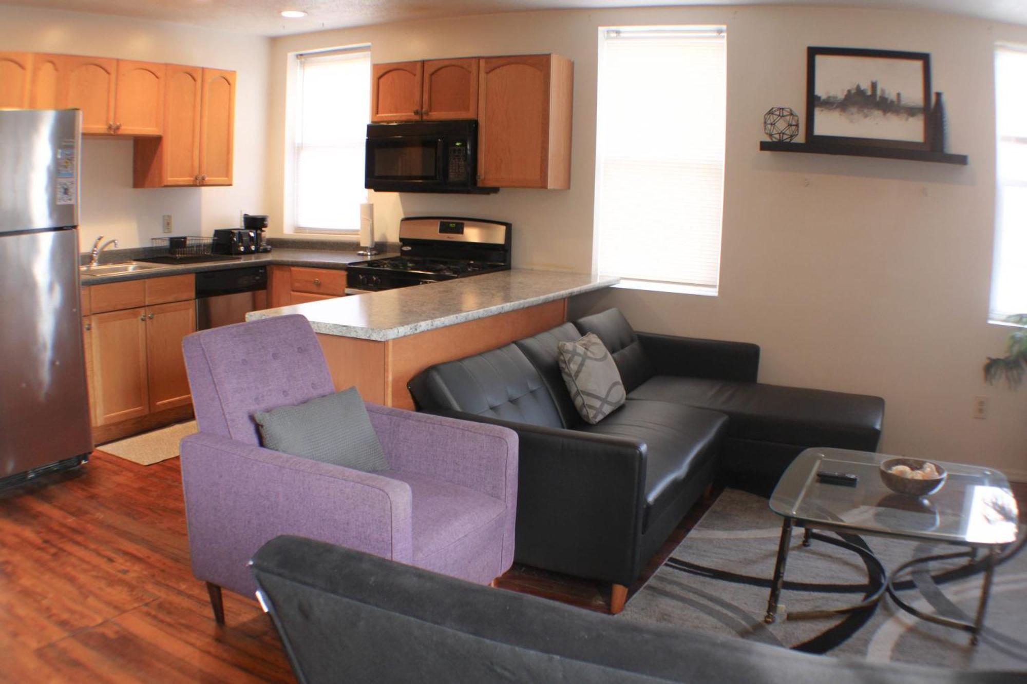 Apartment 3 Bedroom Southside Loft - Amazing Location Pittsburgh