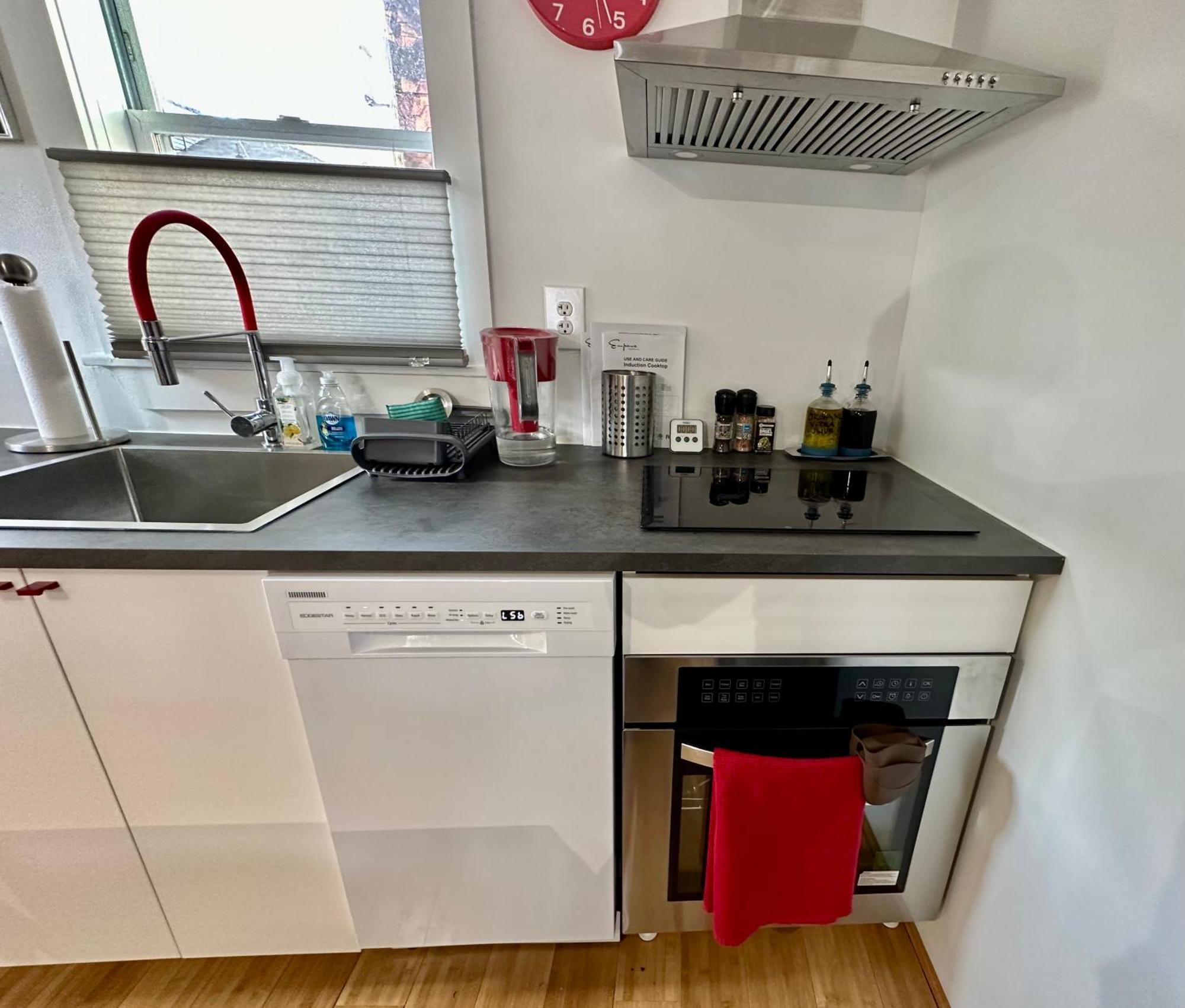 Unique Artsy 2 Bdrm 1.5 Mi From Downtown * Pittsburgh