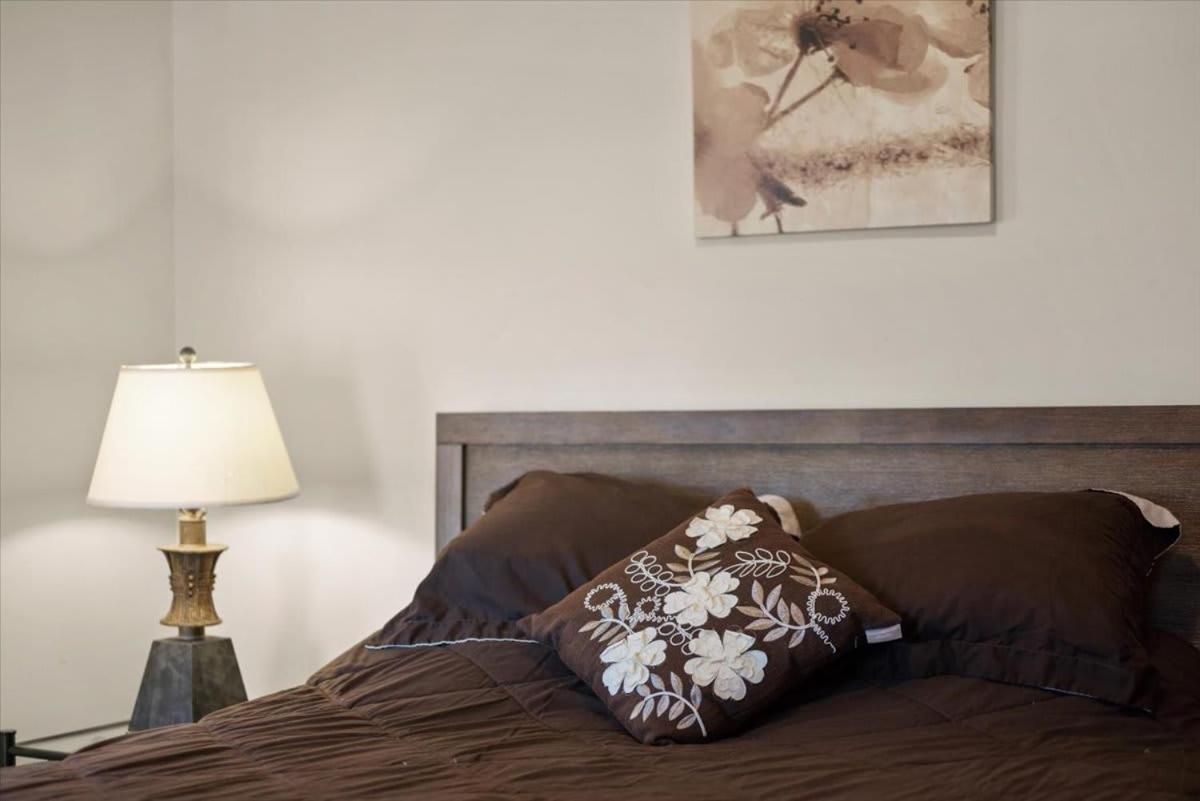 Light-bright With Craftsman Character And Views *