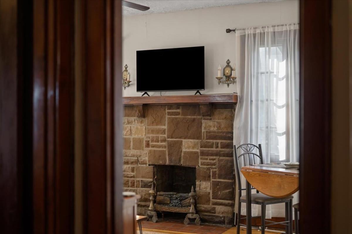 Light-bright With Craftsman Character And Views Pittsburgh
