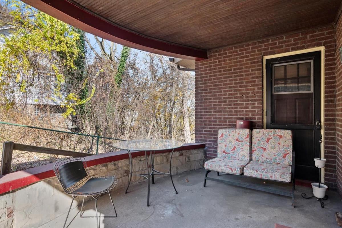 Light-bright With Craftsman Character And Views *