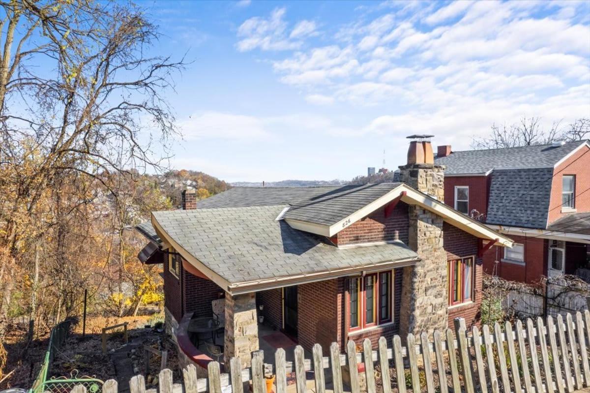 Light-bright With Craftsman Character And Views Pittsburgh