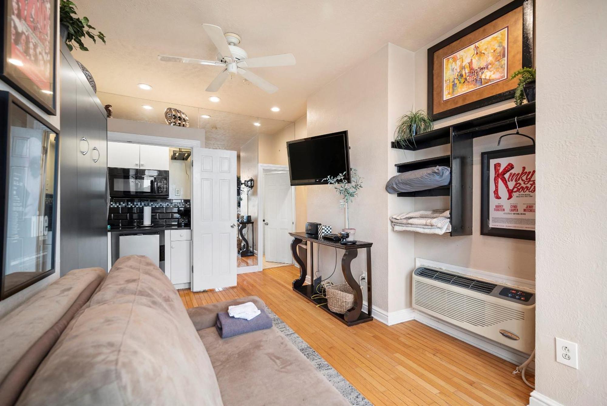 Charming Studio-panoramic View-your Sanctuary Apartment *