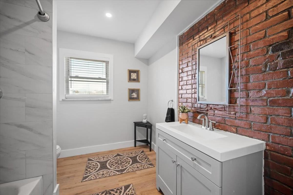 Classic 4 Square - Easy Access To Town And Airport * Pittsburgh