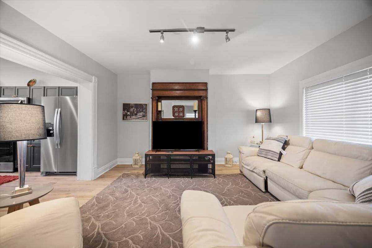 Classic 4 Square - Easy Access To Town And Airport Pittsburgh