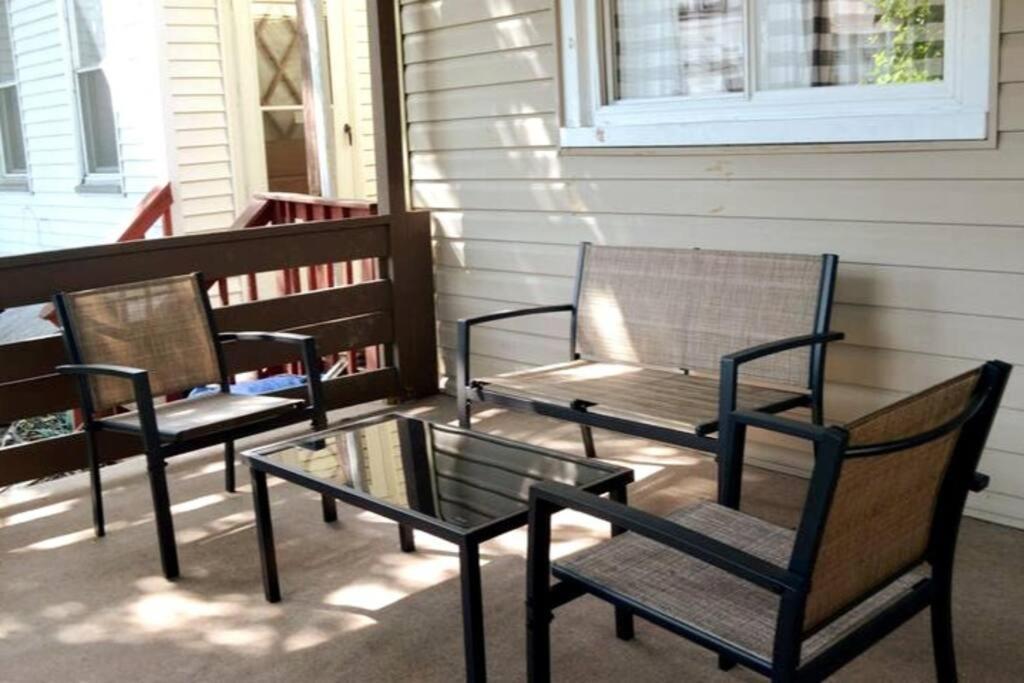 Charming Haven With Modern Amenities By Deity Apartment Pittsburgh