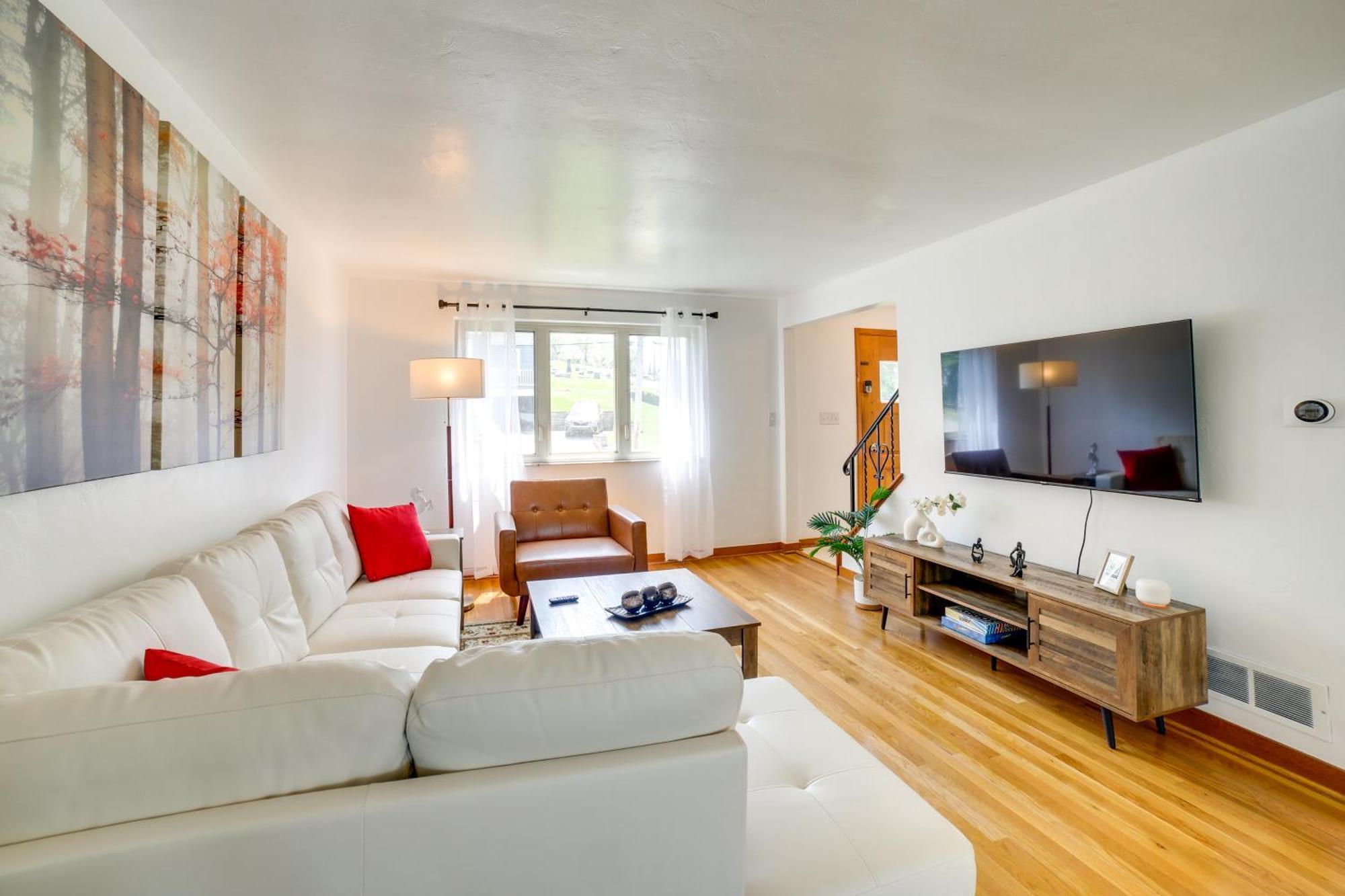 Holiday home Vacation 3 Mi To Downtown! *
