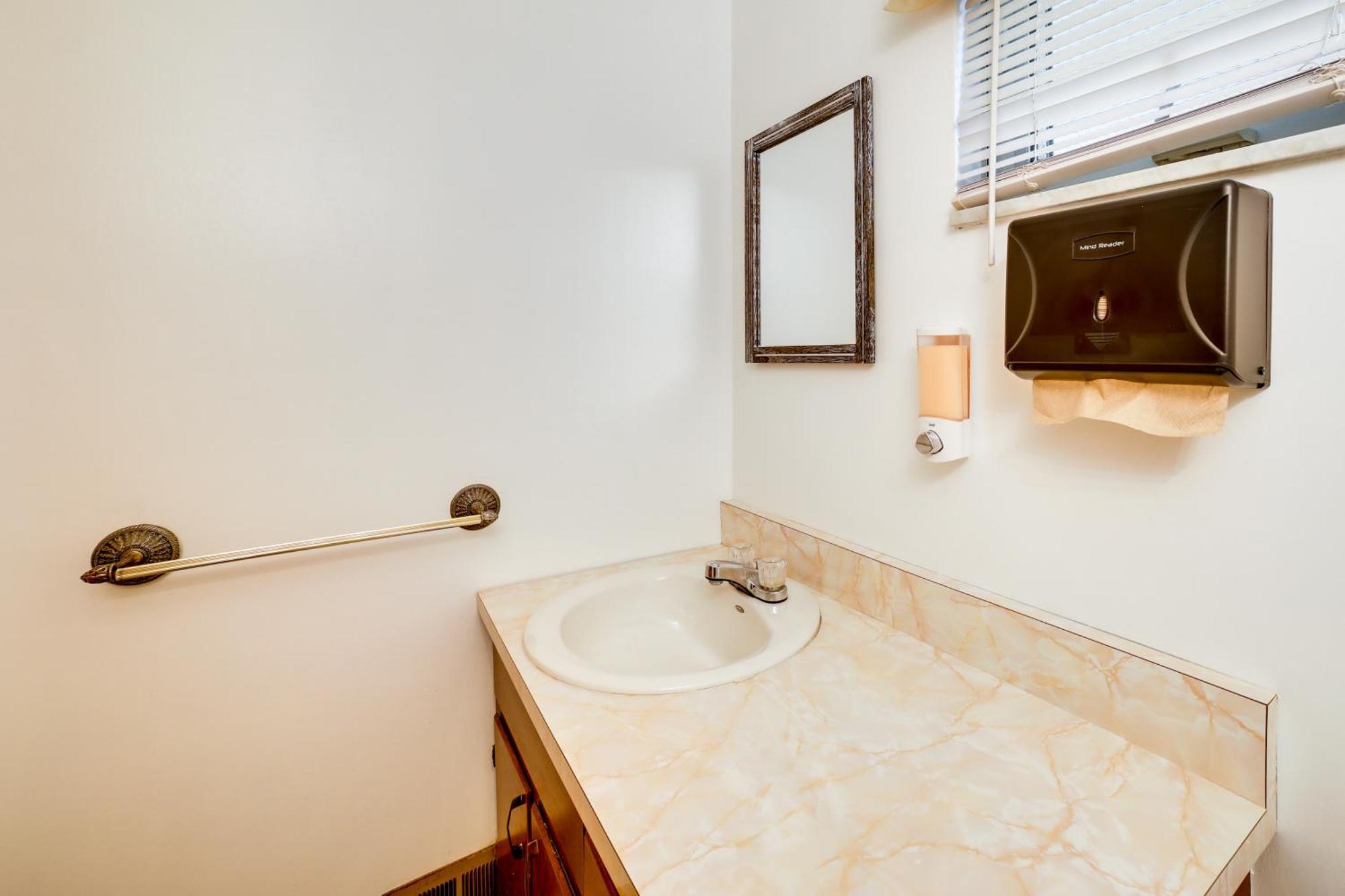 Vacation 3 Mi To Downtown! Holiday home Pittsburgh