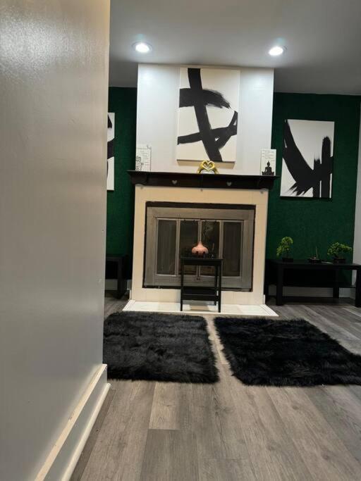 Tranquil Home, Master Suite, Zen Room, Pittsburg, Canton Avenue, Banksville Apartment Pittsburgh