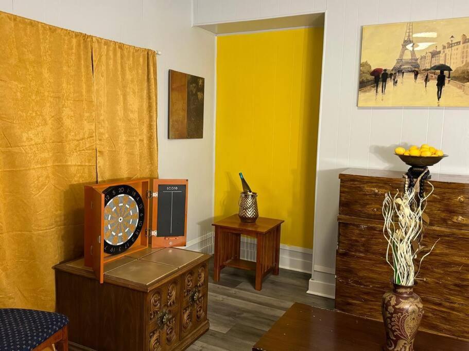 Tranquil Home, Master Suite, Zen Room, Pittsburg, Canton Avenue, Banksville Pittsburgh