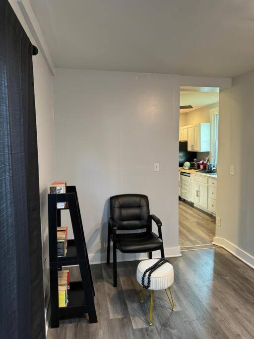 Tranquil Home, Master Suite, Zen Room, Pittsburg, Canton Avenue, Banksville Apartment Pittsburgh