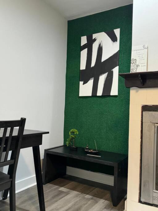 Tranquil Home, Master Suite, Zen Room, Pittsburg, Canton Avenue, Banksville Apartment