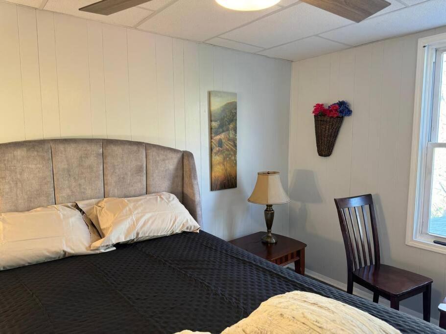 Apartment Tranquil Home, Master Suite, Zen Room, Pittsburg, Canton Avenue, Banksville