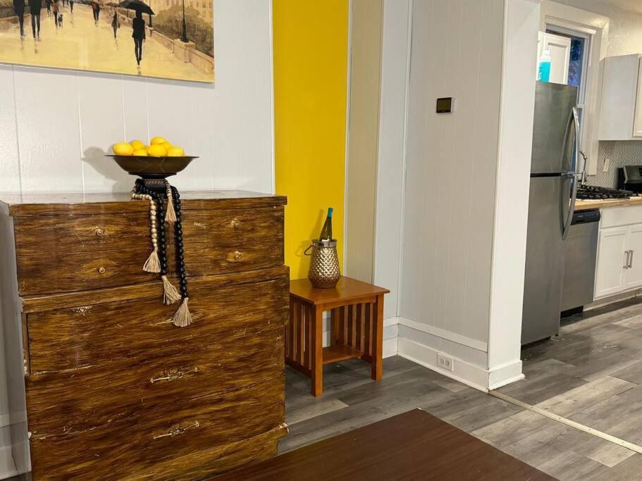 Tranquil Home, Master Suite, Zen Room, Pittsburg, Canton Avenue, Banksville Apartment Pittsburgh