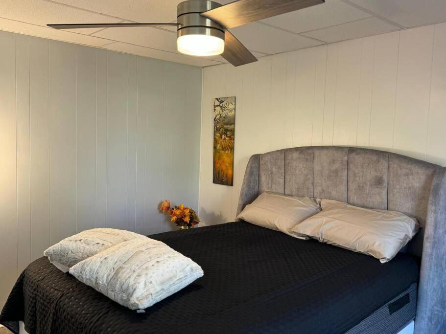 Apartment Tranquil Home, Master Suite, Zen Room, Pittsburg, Canton Avenue, Banksville