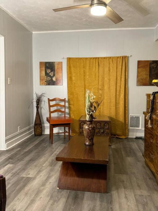 Apartment Tranquil Home, Master Suite, Zen Room, Pittsburg, Canton Avenue, Banksville