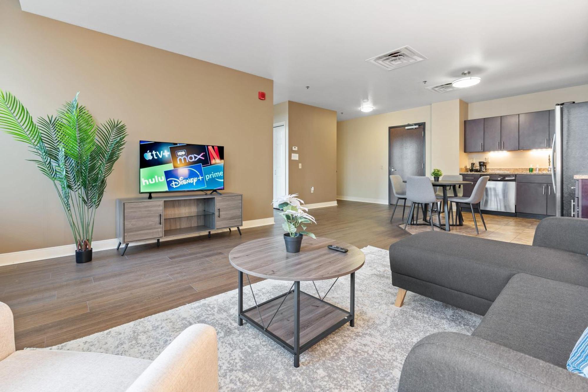 Elegant 1bd High Rise With Views In Dt Pitts Apartment Pittsburgh