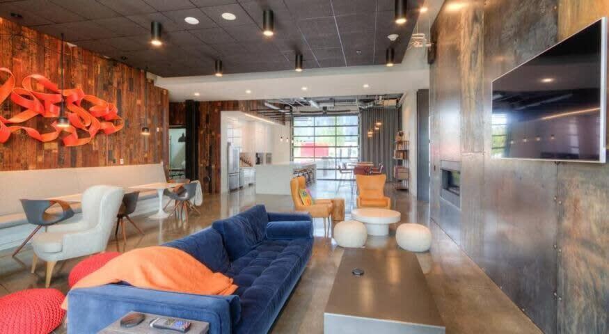 Cozysuites Spacious Sdo, Lawrenceville Apartment *