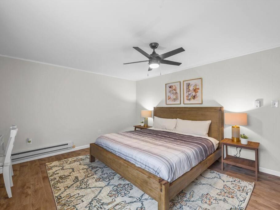 Apartment Bloomfield, Large And Accessible 3 Bedroom Apr With Free Parking *