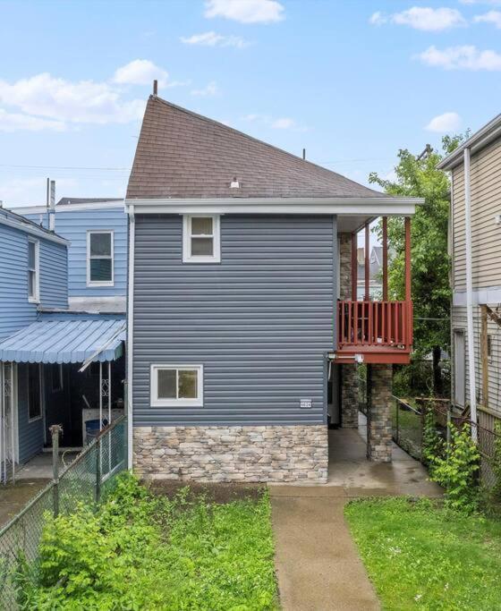 Bloomfield, Large And Accessible 3 Bedroom Apr With Free Parking *