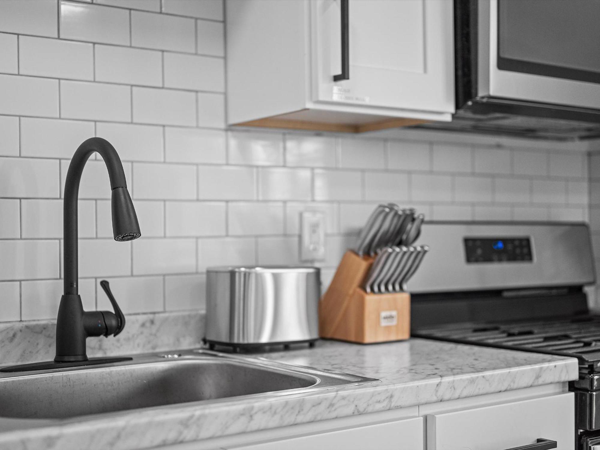 Shadyside, 3b Modern And Stylish Private Bedroom With Shared Bathroom And Free Parking * Pittsburgh