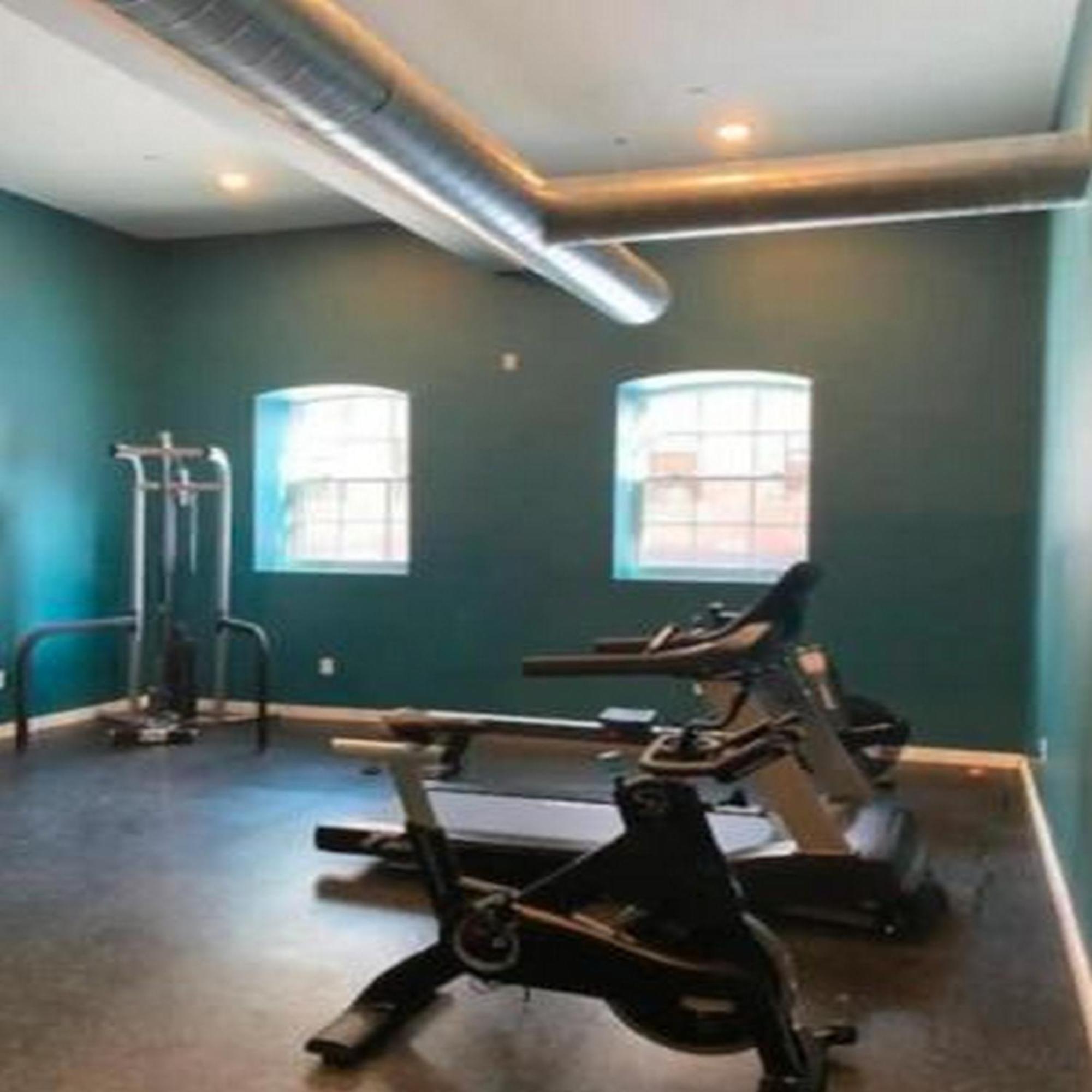 Pet Friendly North Shore W/ Fitness Center *