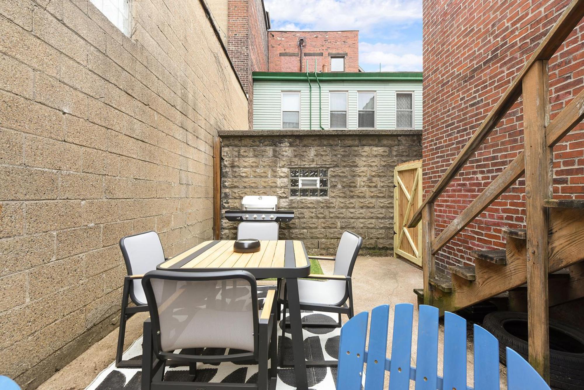 Holiday home 4bd Escape: Bbq, Games, 10mins To Upitt *